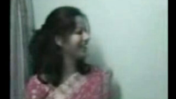 筋肉質のスペインのひよこは大きな恋人のディックと喜びのうめき声に乗る 女性 専用 無料 アダルト ビデオ