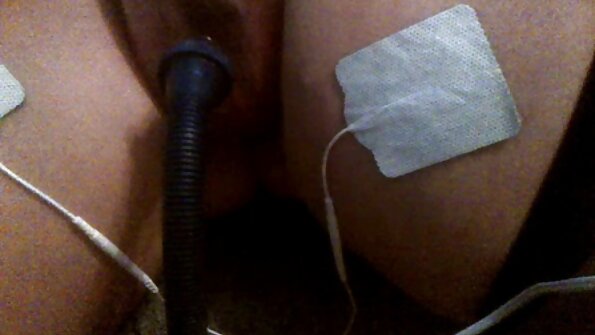 新しい隣人との厄介な事件の間にインクを塗られた売春婦の噴出 女性 向け エロ 無料 動画