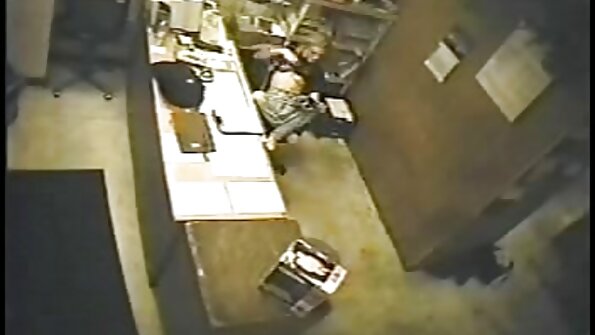 曲がりくねった日本人は彼女の柔らかくて毛むくじゃらオマンコを執拗に手に入れます 女性 セックス 動画 無料