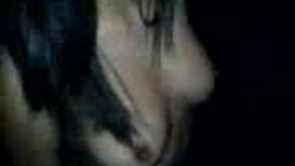 おじいちゃんと彼の寝室でクソ曲線美の十代のかわい子ちゃん 女性 無料 アダルト サイト