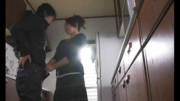 ゴージャスなレナポールがベッドでハゲ男と熱い体を融合 女性 むけ 無料 エロ 動画