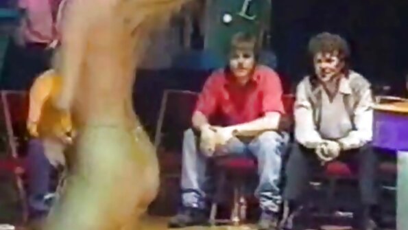 キムミー・グレンジャーがギタリストとセックスするという目標を達成 女 エッチ 無料