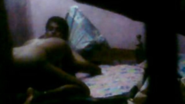 自然なブルネットはさまざまな位置に浸透します エロ 動画 女性 用 無料