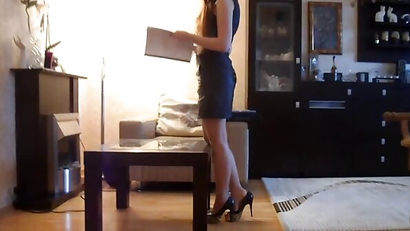 男はマリア・アントネッラに支払い、ラティーナ熟女の猫とセックスします 無料 女性 エロ 動画